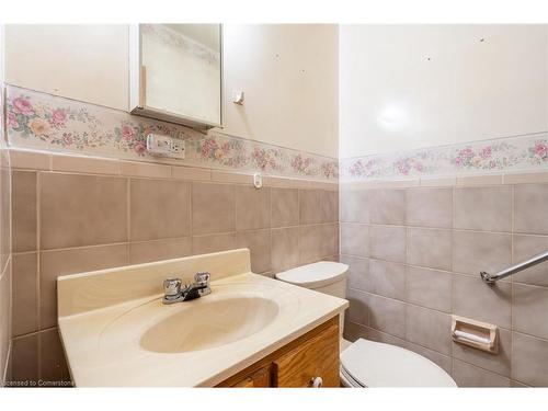 2077 Mountain Grove Avenue, Burlington, ON - Indoor Photo Showing Bathroom