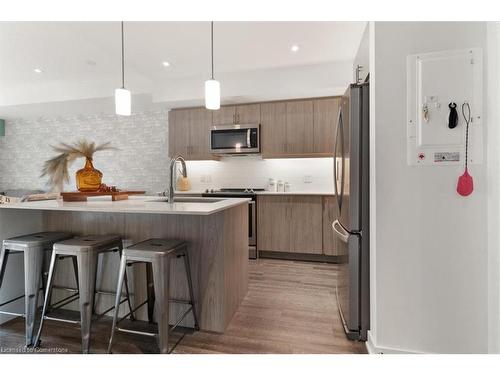 202-16 Markle Crescent, Ancaster, ON - Indoor Photo Showing Kitchen With Stainless Steel Kitchen With Upgraded Kitchen