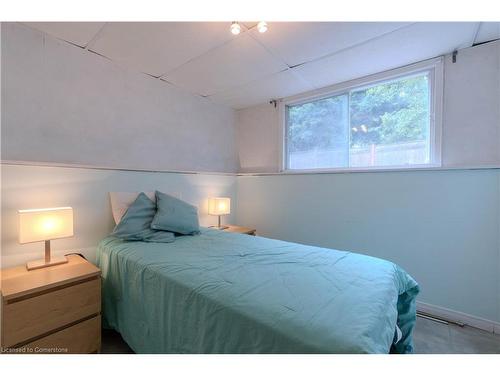 6539 Jupiter Boulevard, Niagara Falls, ON - Indoor Photo Showing Bedroom