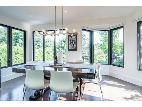 97 Overdale Avenue, Waterdown, ON - Indoor Photo Showing Dining Room