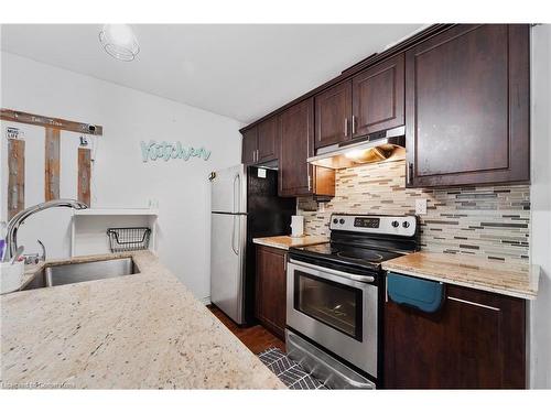 51 Robins Avenue, Hamilton, ON - Indoor Photo Showing Kitchen