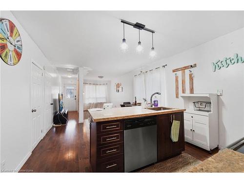 51 Robins Avenue, Hamilton, ON - Indoor Photo Showing Kitchen