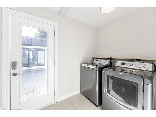 106 Overdale Avenue, Waterdown, ON - Indoor Photo Showing Laundry Room