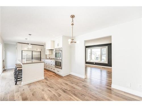 106 Overdale Avenue, Waterdown, ON - Indoor Photo Showing Kitchen