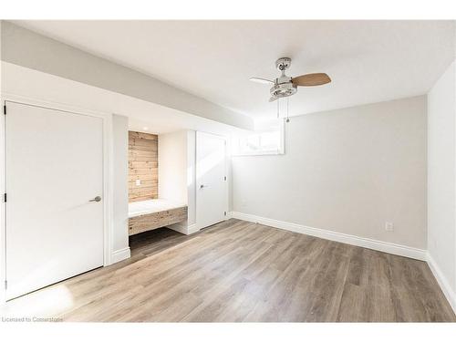 106 Overdale Avenue, Waterdown, ON - Indoor Photo Showing Other Room