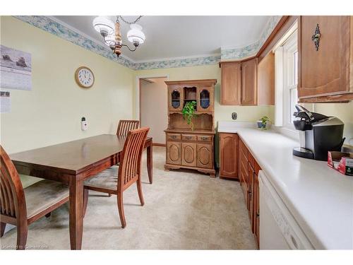 22 East 44Th Street, Hamilton, ON - Indoor Photo Showing Dining Room