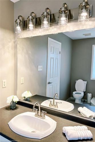 170 Candlewood Drive, Hamilton, ON - Indoor Photo Showing Bathroom