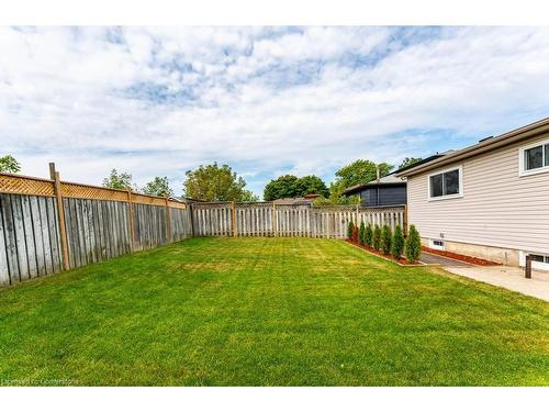 30 Larch Street, Hamilton, ON - Outdoor