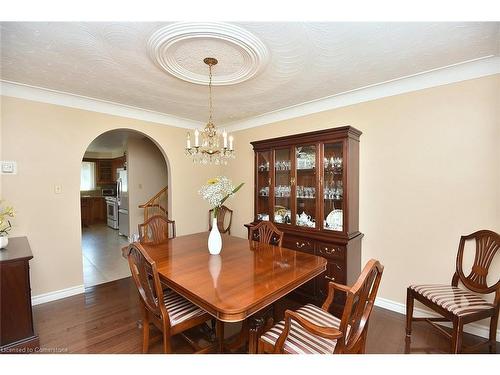 20 Stella Court, Hamilton, ON - Indoor Photo Showing Dining Room