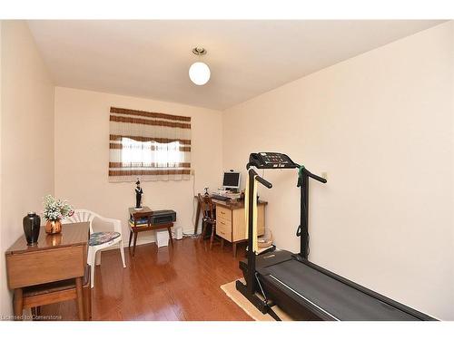 20 Stella Court, Hamilton, ON - Indoor Photo Showing Gym Room