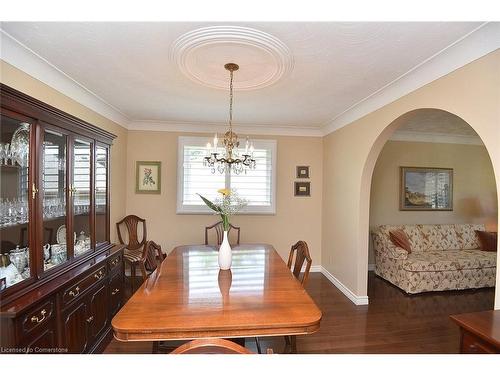 20 Stella Court, Hamilton, ON - Indoor Photo Showing Dining Room