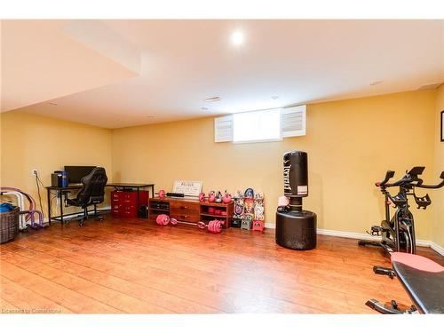 72 Sidney Crescent, Stoney Creek, ON - Indoor Photo Showing Gym Room