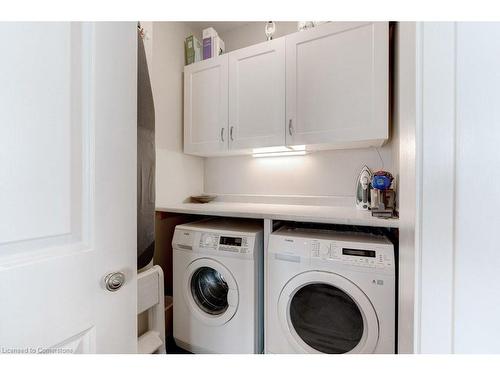 2006-5250 Lakeshore Road, Burlington, ON - Indoor Photo Showing Laundry Room