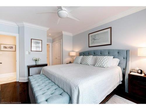 2006-5250 Lakeshore Road, Burlington, ON - Indoor Photo Showing Bedroom