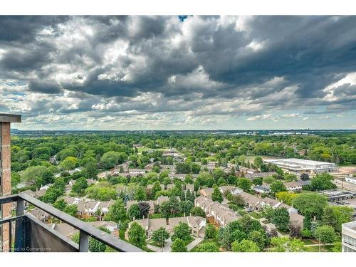 2006-5250 Lakeshore Road, Burlington, ON - Outdoor With View