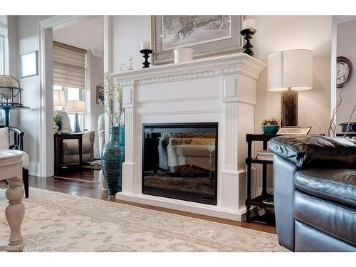 2006-5250 Lakeshore Road, Burlington, ON - Indoor Photo Showing Living Room With Fireplace