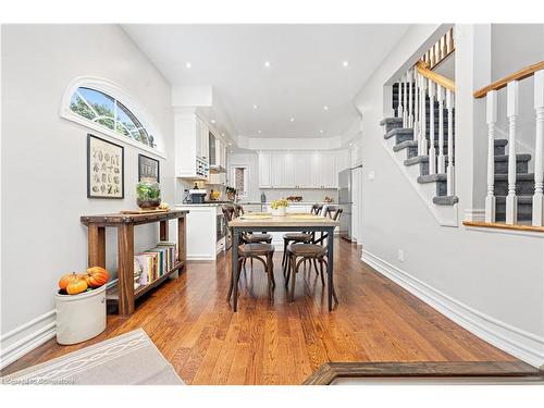 90 Hedge Lawn Drive, Grimsby, ON - Indoor Photo Showing Dining Room