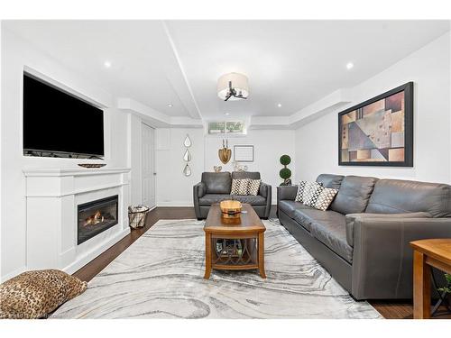 90 Hedge Lawn Drive, Grimsby, ON - Indoor Photo Showing Living Room With Fireplace