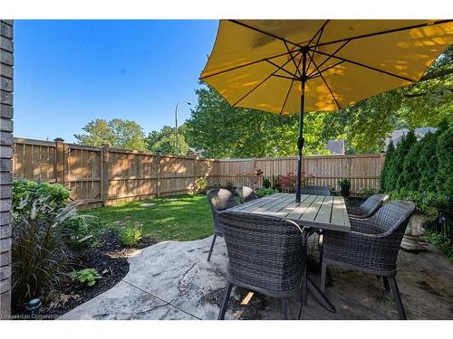 90 Hedge Lawn Drive, Grimsby, ON - Outdoor With Deck Patio Veranda