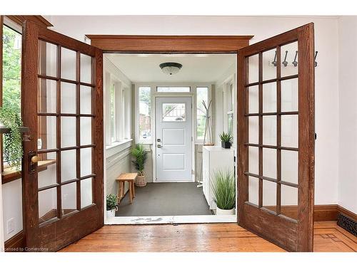 33 Cline Avenue S, Hamilton, ON - Indoor Photo Showing Other Room