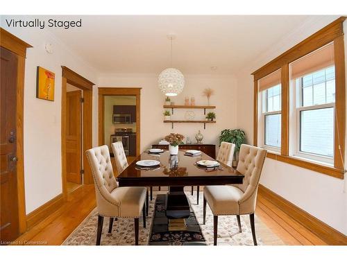 33 Cline Avenue S, Hamilton, ON - Indoor Photo Showing Dining Room