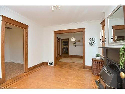 33 Cline Avenue S, Hamilton, ON - Indoor With Fireplace