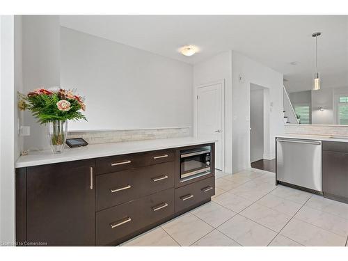 2 Ella Street, St. Catharines, ON - Indoor Photo Showing Kitchen