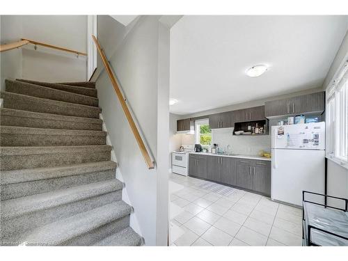 227 Fairway Road N, Kitchener, ON - Indoor Photo Showing Kitchen