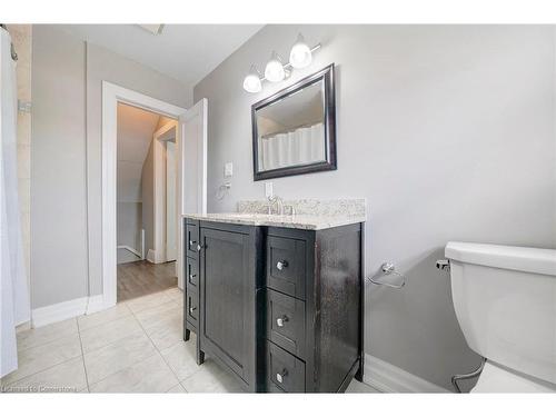 227 Fairway Road N, Kitchener, ON - Indoor Photo Showing Bathroom