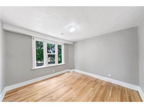 227 Fairway Road N, Kitchener, ON - Indoor Photo Showing Other Room