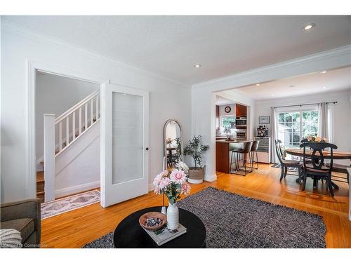 218 Airdrie Road, Toronto, ON - Indoor Photo Showing Living Room