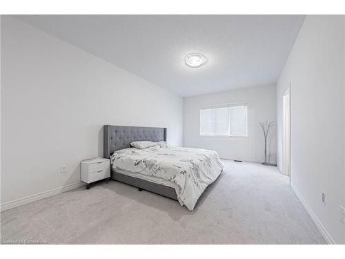 95 Kenesky Drive, Hamilton, ON - Indoor Photo Showing Bedroom