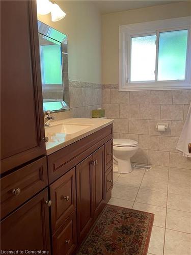 Upper-15 Penlake Court, Hamilton, ON - Indoor Photo Showing Bathroom