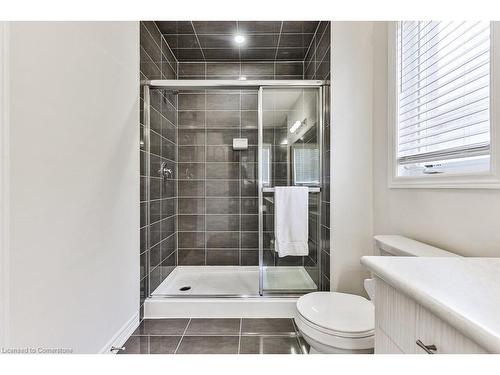 99 Kenesky Drive, Waterdown, ON - Indoor Photo Showing Bathroom