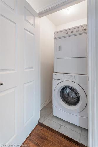 114 Glenariff Drive, Freelton, ON - Indoor Photo Showing Laundry Room