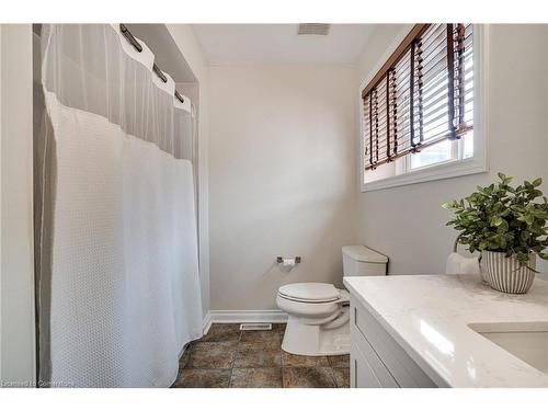 1133 Beechnut Road, Oakville, ON - Indoor Photo Showing Bathroom