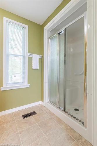 34 Baldwin Street, Dundas, ON - Indoor Photo Showing Bathroom