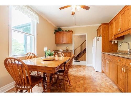 34 Baldwin Street, Dundas, ON - Indoor Photo Showing Dining Room