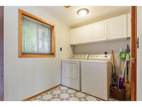 34 Baldwin Street, Dundas, ON - Indoor Photo Showing Laundry Room