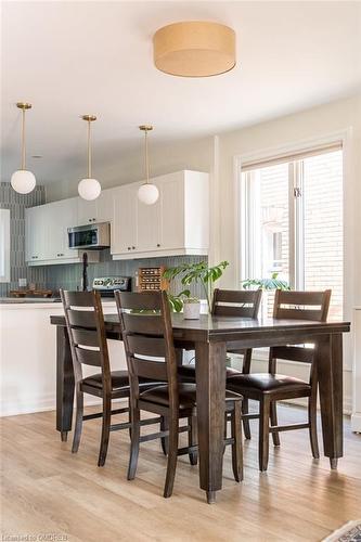 182 Balsam Avenue S, Hamilton, ON - Indoor Photo Showing Dining Room