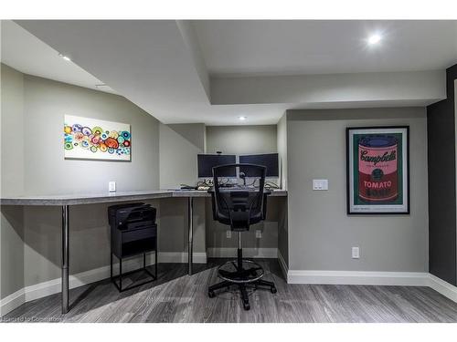 20 Gwyn Court, Dundas, ON - Indoor Photo Showing Office