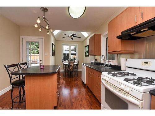 207 East 24Th Street, Hamilton, ON - Indoor Photo Showing Kitchen With Double Sink