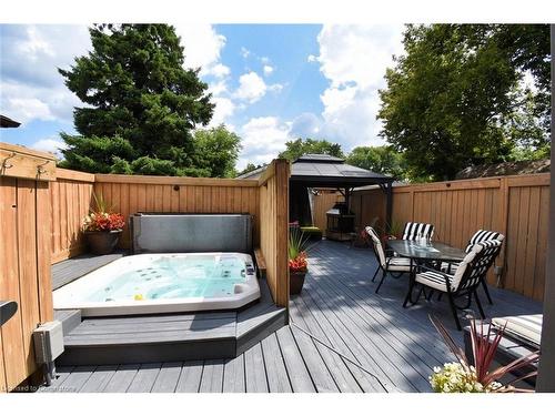 207 East 24Th Street, Hamilton, ON - Outdoor With Deck Patio Veranda