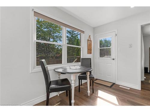 4351 Birchmount Avenue, Beamsville, ON - Indoor Photo Showing Dining Room