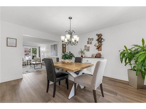 4351 Birchmount Avenue, Beamsville, ON - Indoor Photo Showing Dining Room