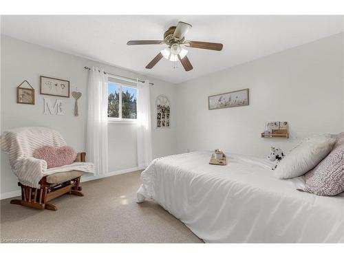 4351 Birchmount Avenue, Beamsville, ON - Indoor Photo Showing Bedroom