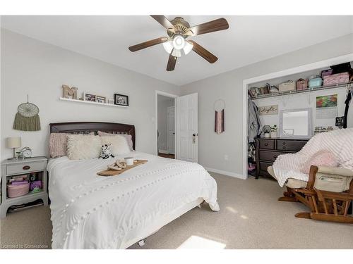 4351 Birchmount Avenue, Beamsville, ON - Indoor Photo Showing Bedroom