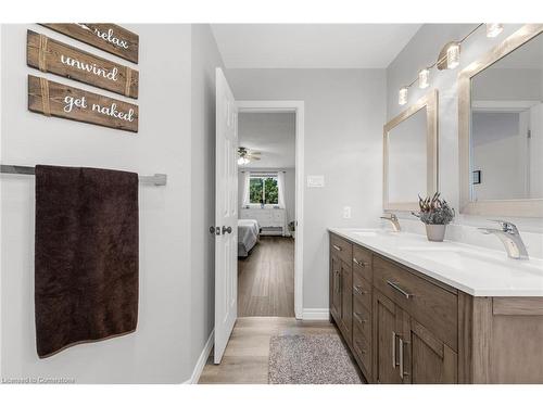 4351 Birchmount Avenue, Beamsville, ON - Indoor Photo Showing Bathroom