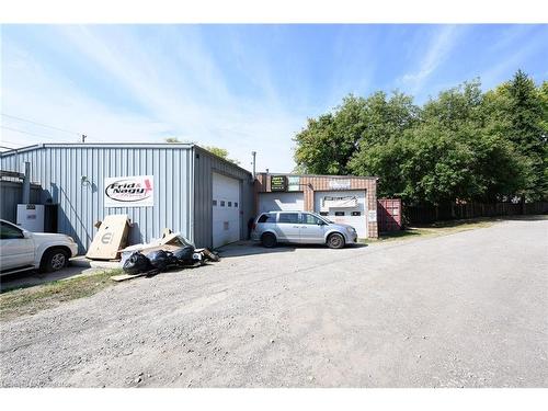 347 Hatt Street W, Dundas, ON 