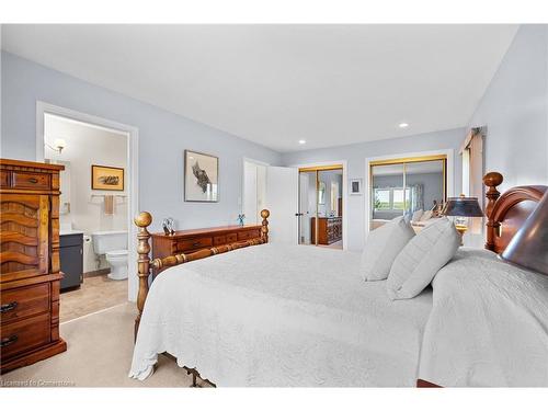 780 Hall Road, Hamilton, ON - Indoor Photo Showing Bedroom